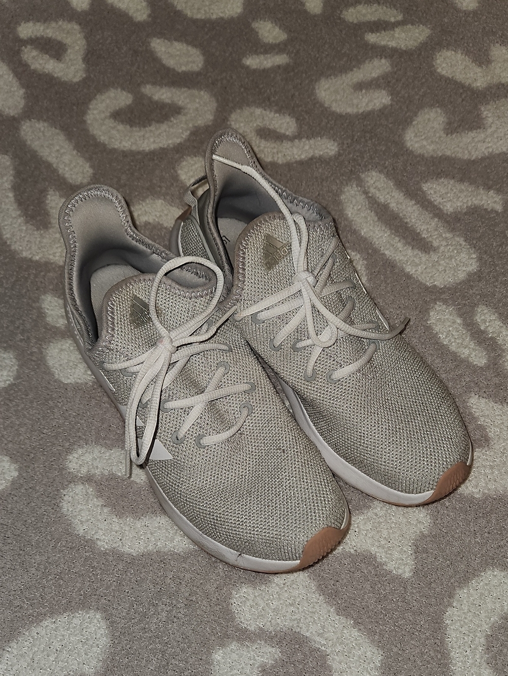 adidas Women's Light Gray Knit Running Sneakers with Tan Toe Accents